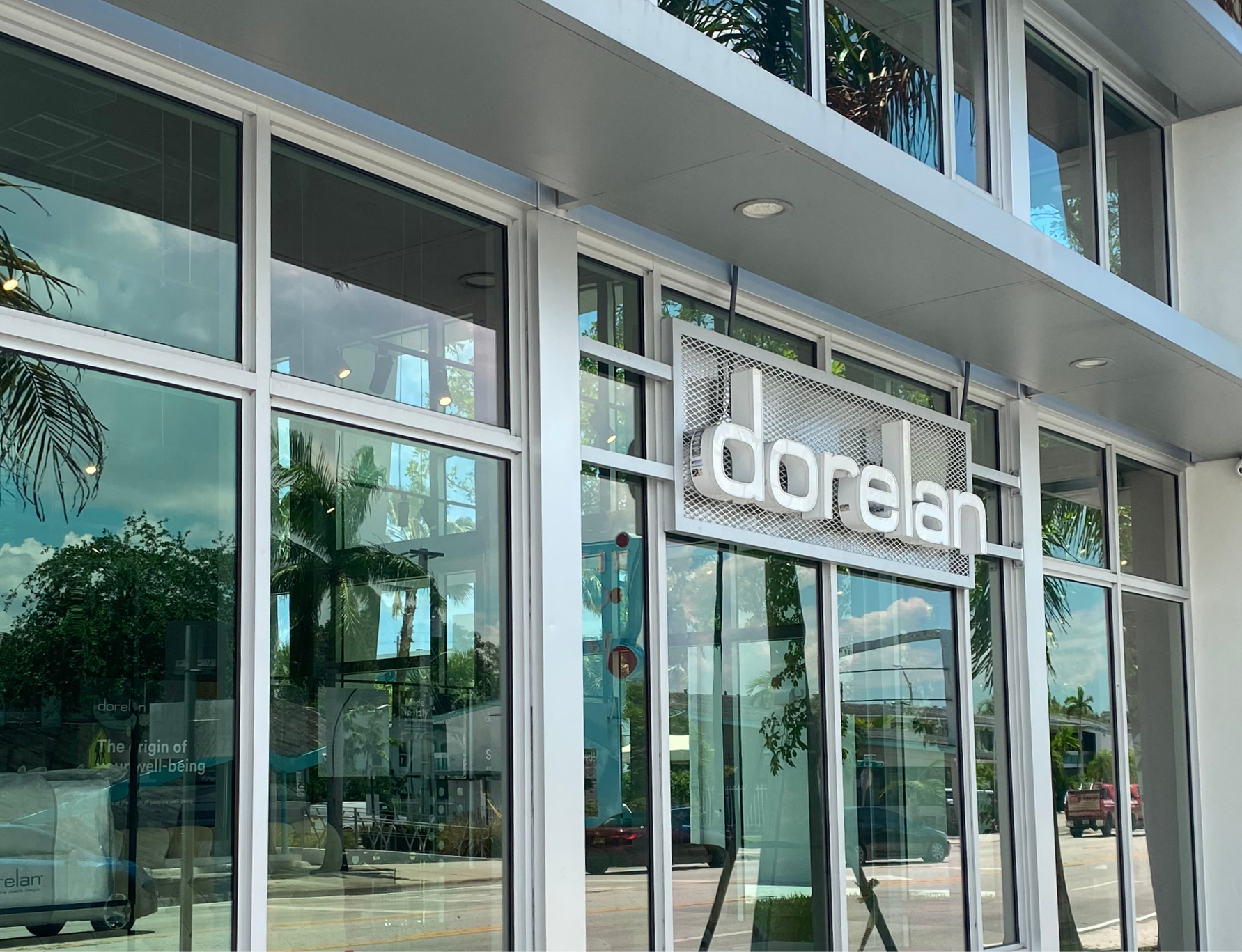 Dorelan ouvre les portes de son premier magasin à Miami